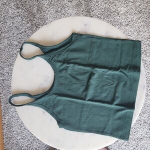 ARQ crop tank in fern, size S